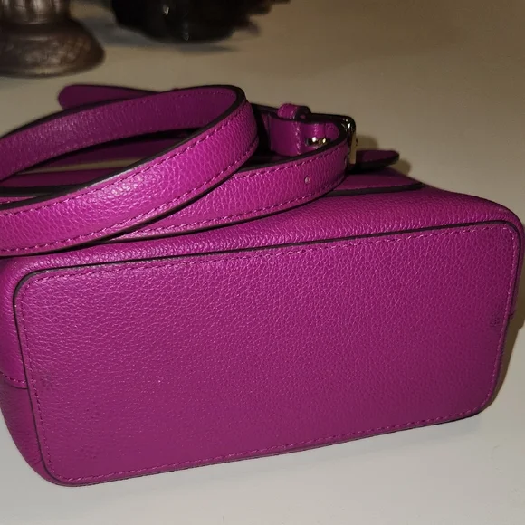 Kate Spade Purple Crossbody Bag with Textured Leather - Picture 5 of 8
